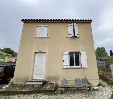 Maison familiale de 95 m² à Sorgues avec jardin et garage - Vente aux enchères