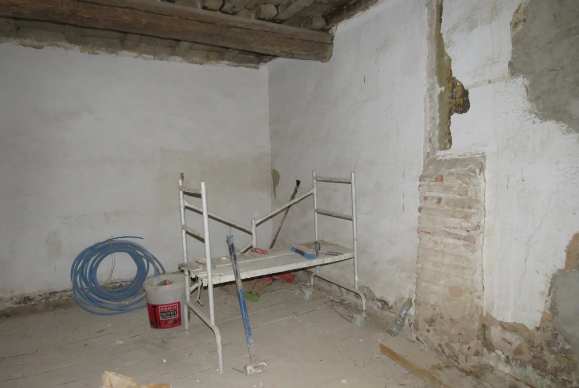 Maison à rénover de 66 m² à Perpignan – Projet de rénovation résidentielle 