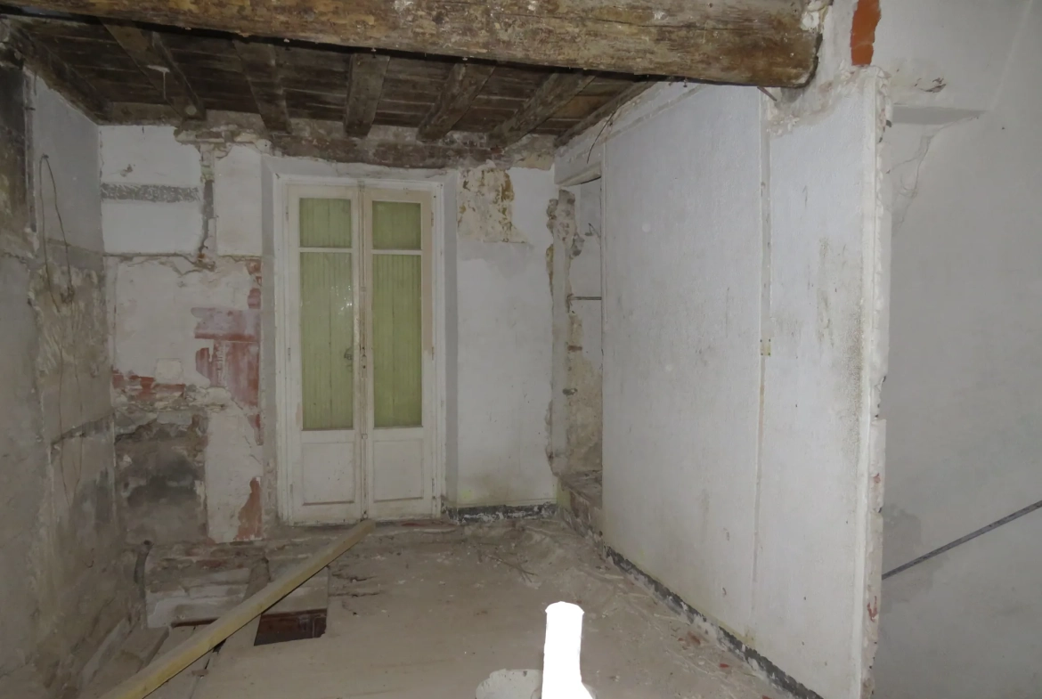 Maison à rénover de 66 m² à Perpignan – Projet de rénovation résidentielle 
