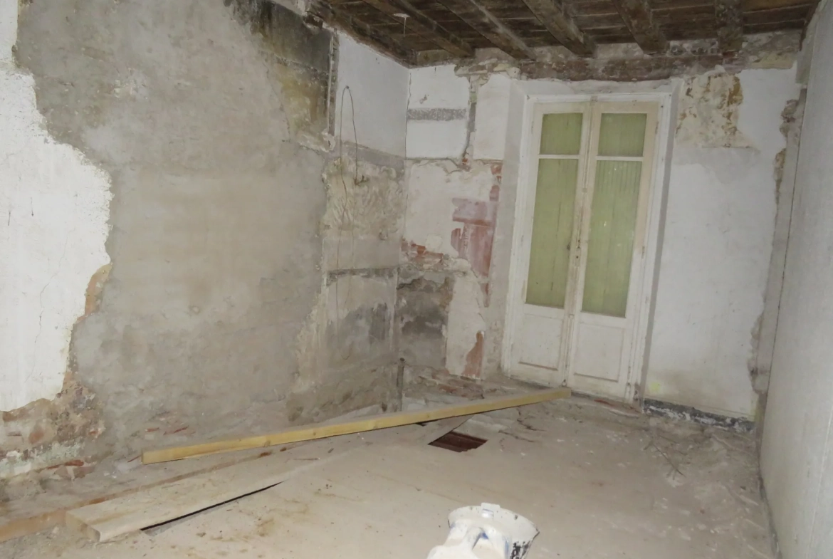 Maison à rénover de 66 m² à Perpignan – Projet de rénovation résidentielle 