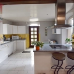 Maison spacieuse de plain-pied avec dépendance et local commercial à Bourguignon