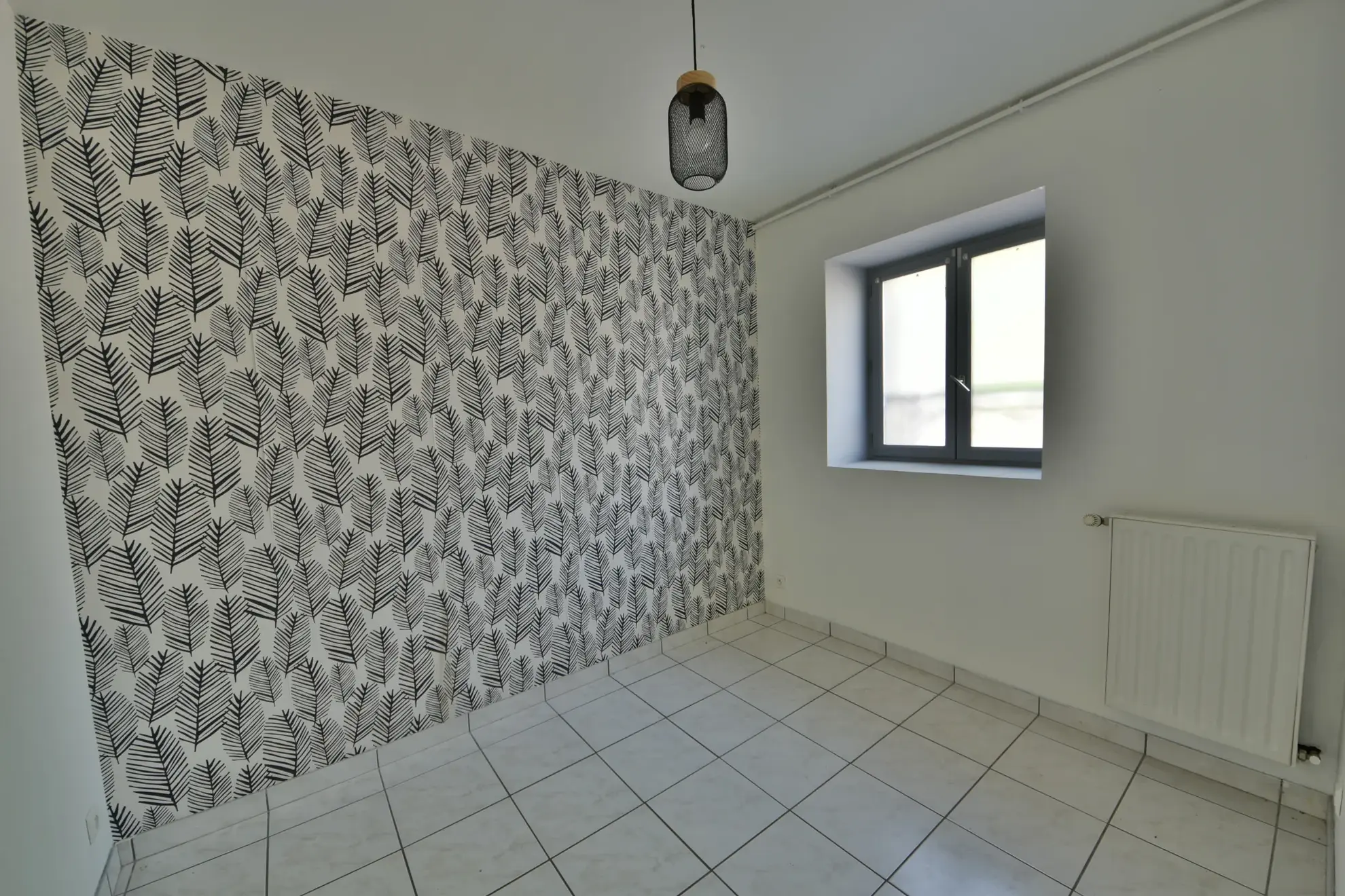 Maison à vendre au centre-ville d'Arsonval, 117 m² avec garage et 2 chambres à Brive-la-Gaillarde 
