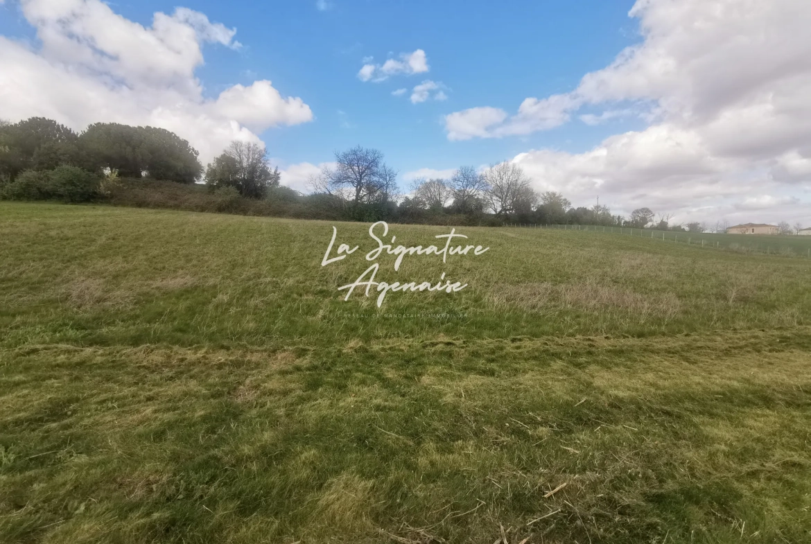 Terrain Agricole de 7400 m² à Gimbrede, calme et vue panoramique dans le Gers 
