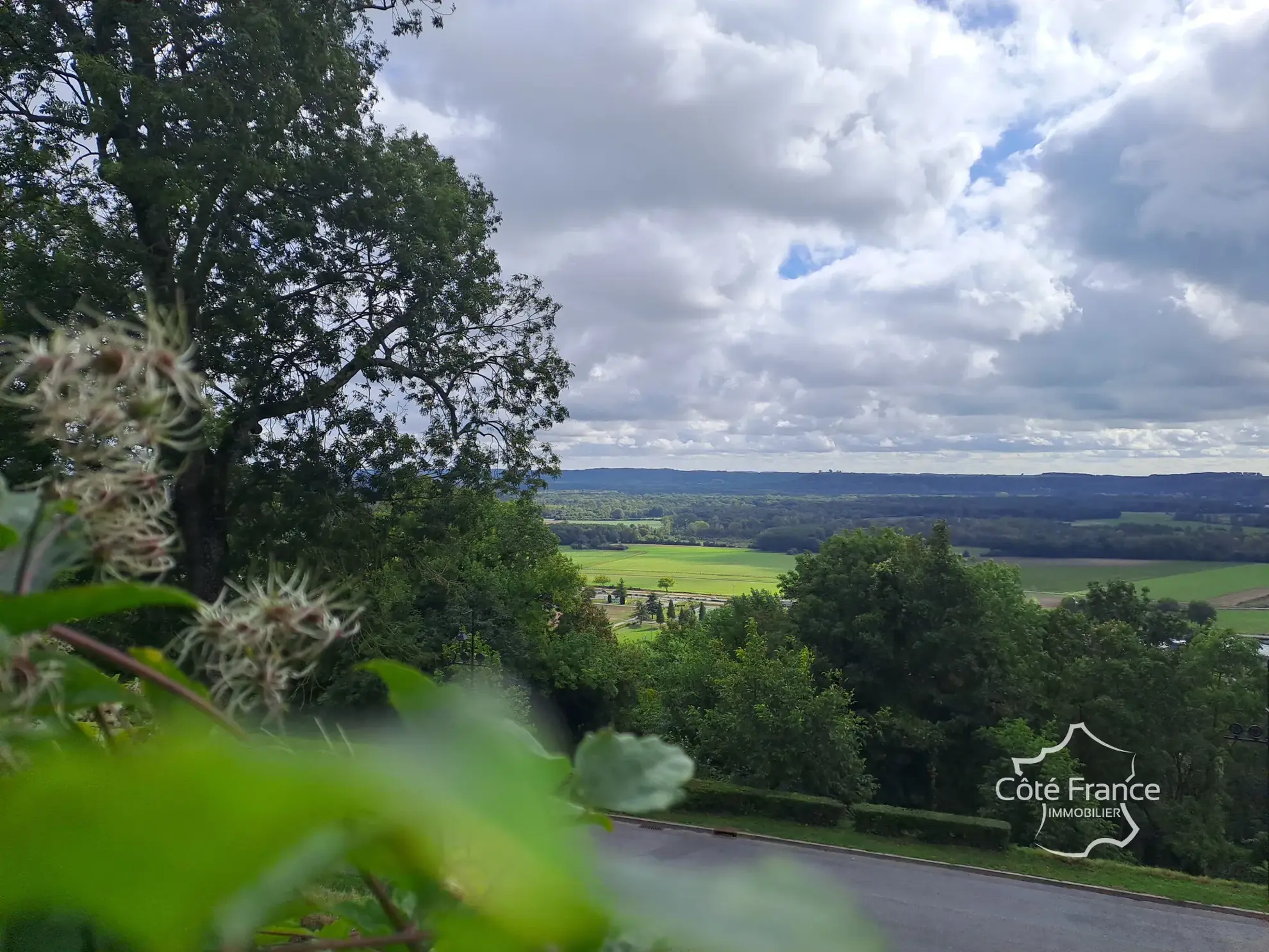 Appartement lumineux de 67 m² dans la cité médiévale de Laon 