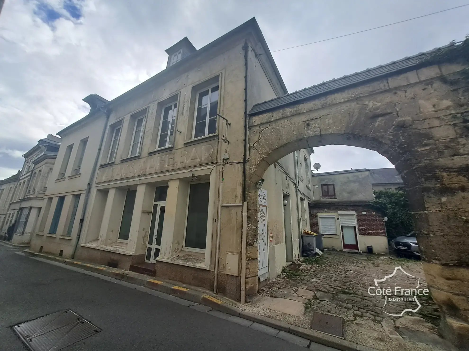 Appartement lumineux de 67 m² dans la cité médiévale de Laon 