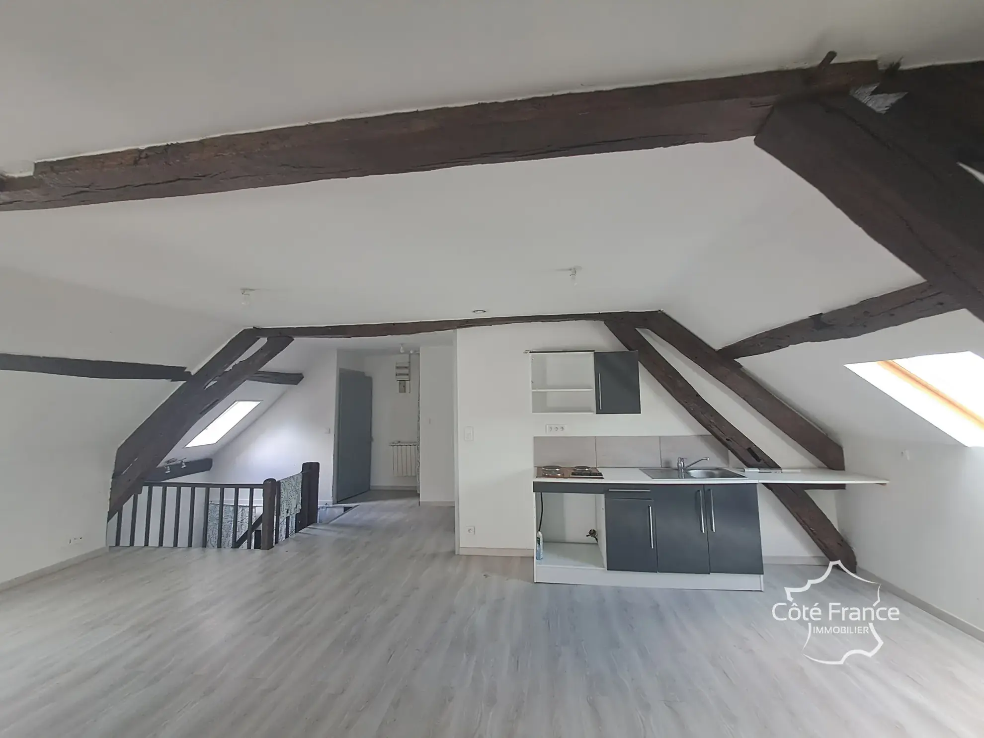 Appartement lumineux de 67 m² dans la cité médiévale de Laon 