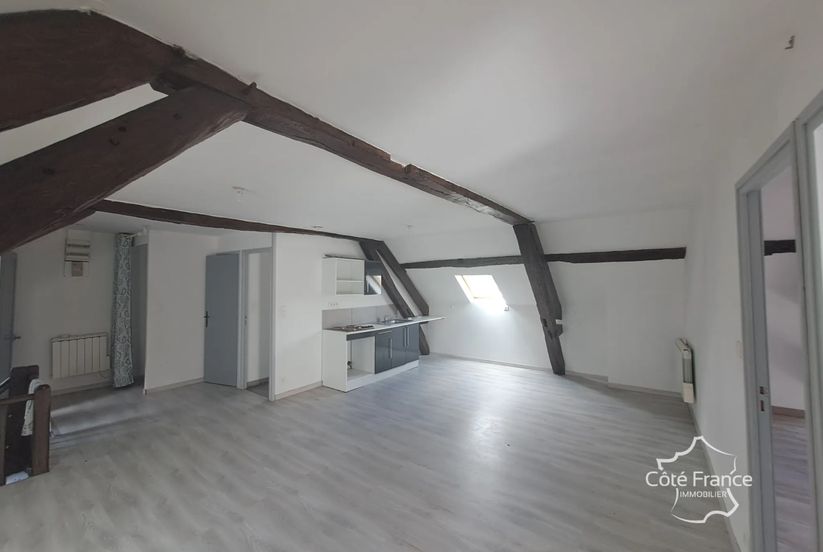 Appartement lumineux de 67 m² dans la cité médiévale de Laon 