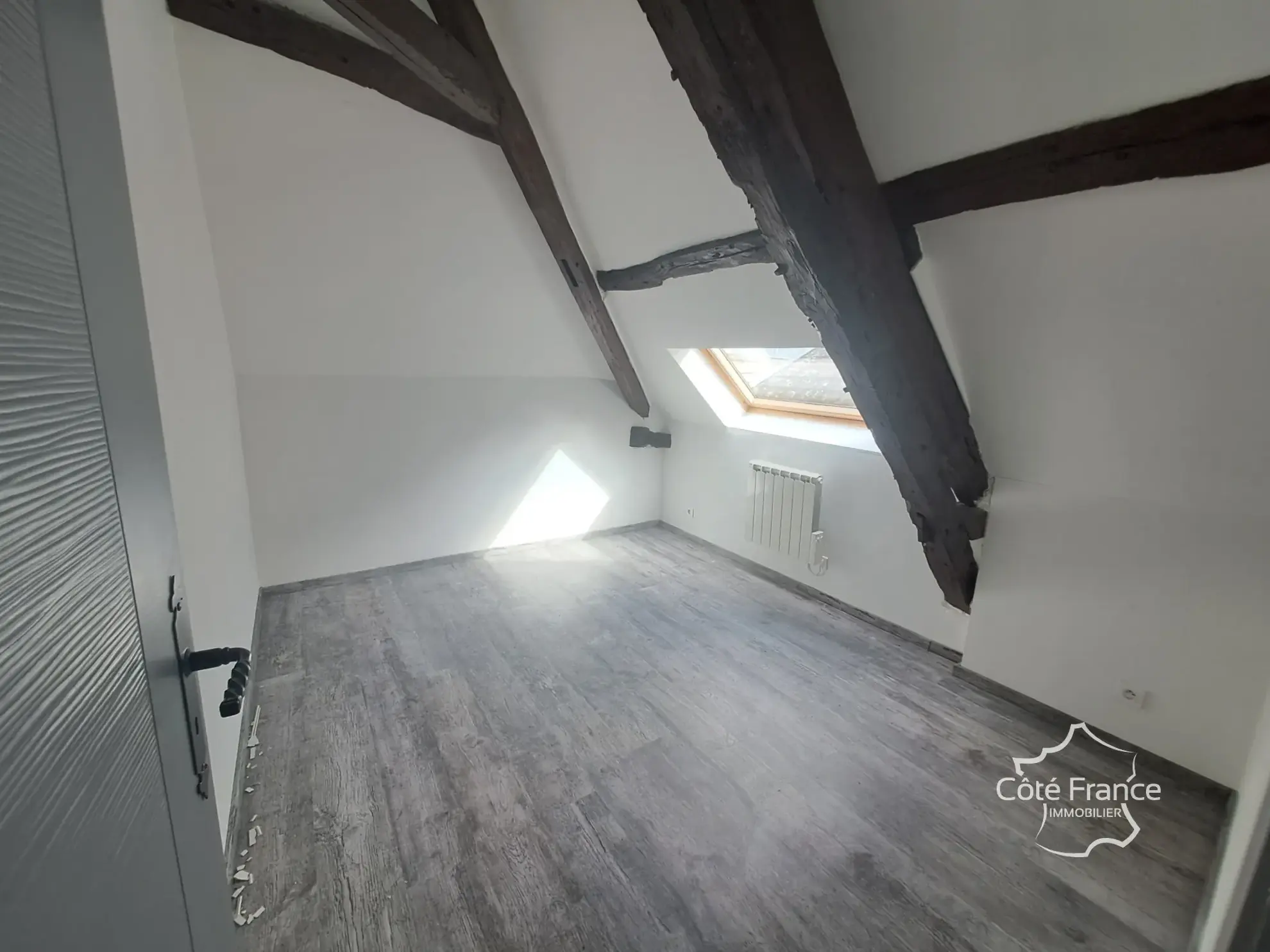 Appartement lumineux de 67 m² dans la cité médiévale de Laon 