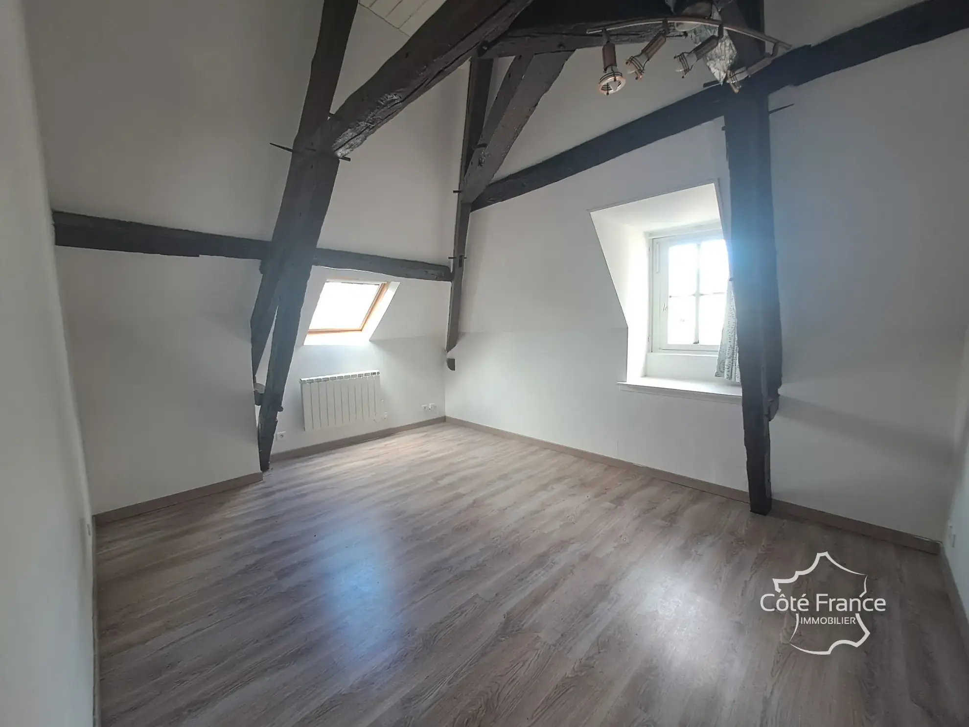 Appartement lumineux de 67 m² dans la cité médiévale de Laon 