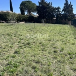Terrain constructible à Pertuis de 443 m² proche commodités