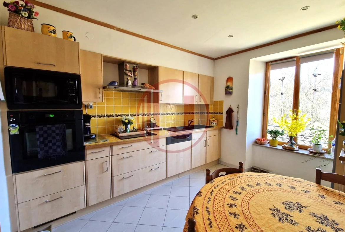 Appartement de luxe avec vue panoramique dans le Domaine du Sainans à Dung 