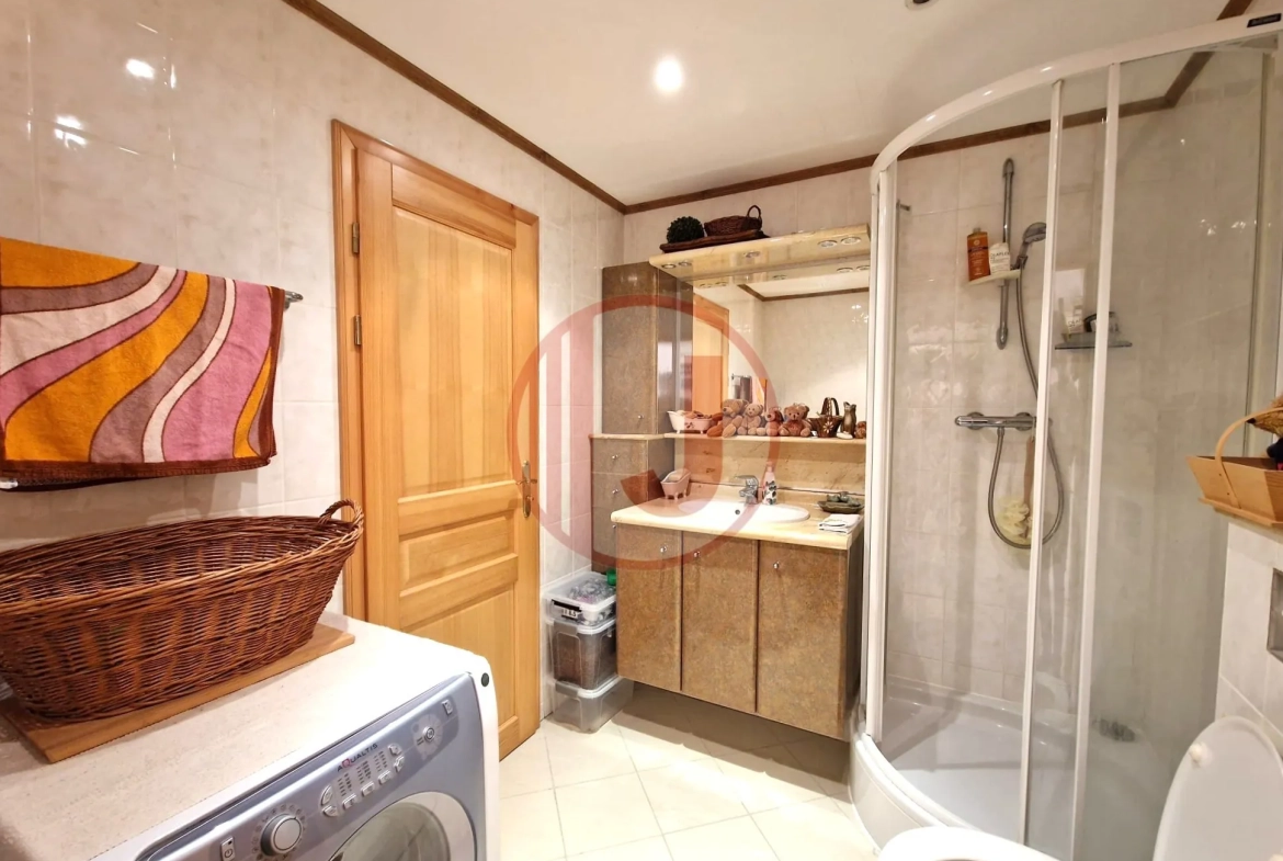 Appartement de luxe avec vue panoramique dans le Domaine du Sainans à Dung 