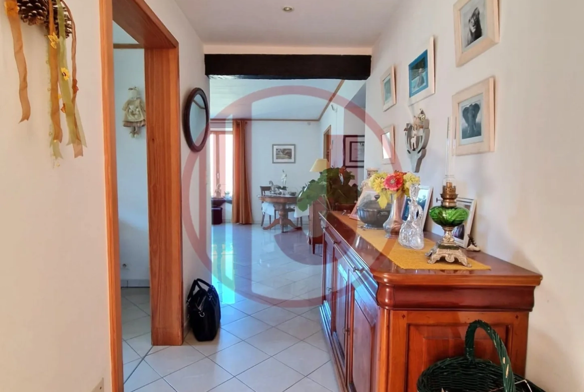 Appartement de luxe avec vue panoramique dans le Domaine du Sainans à Dung 