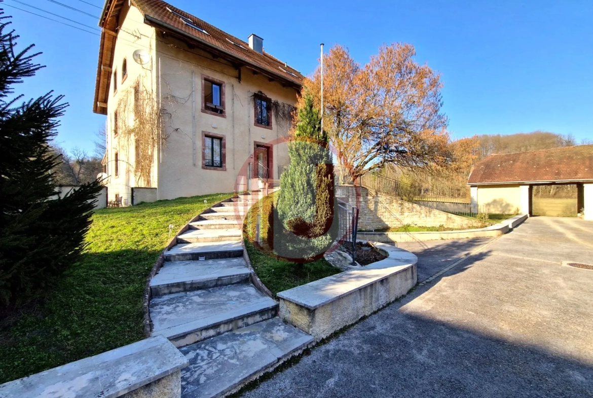 Appartement de luxe avec vue panoramique dans le Domaine du Sainans à Dung 