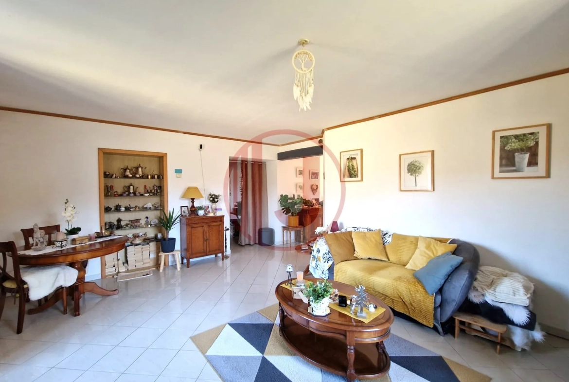 Appartement de luxe avec vue panoramique dans le Domaine du Sainans à Dung 