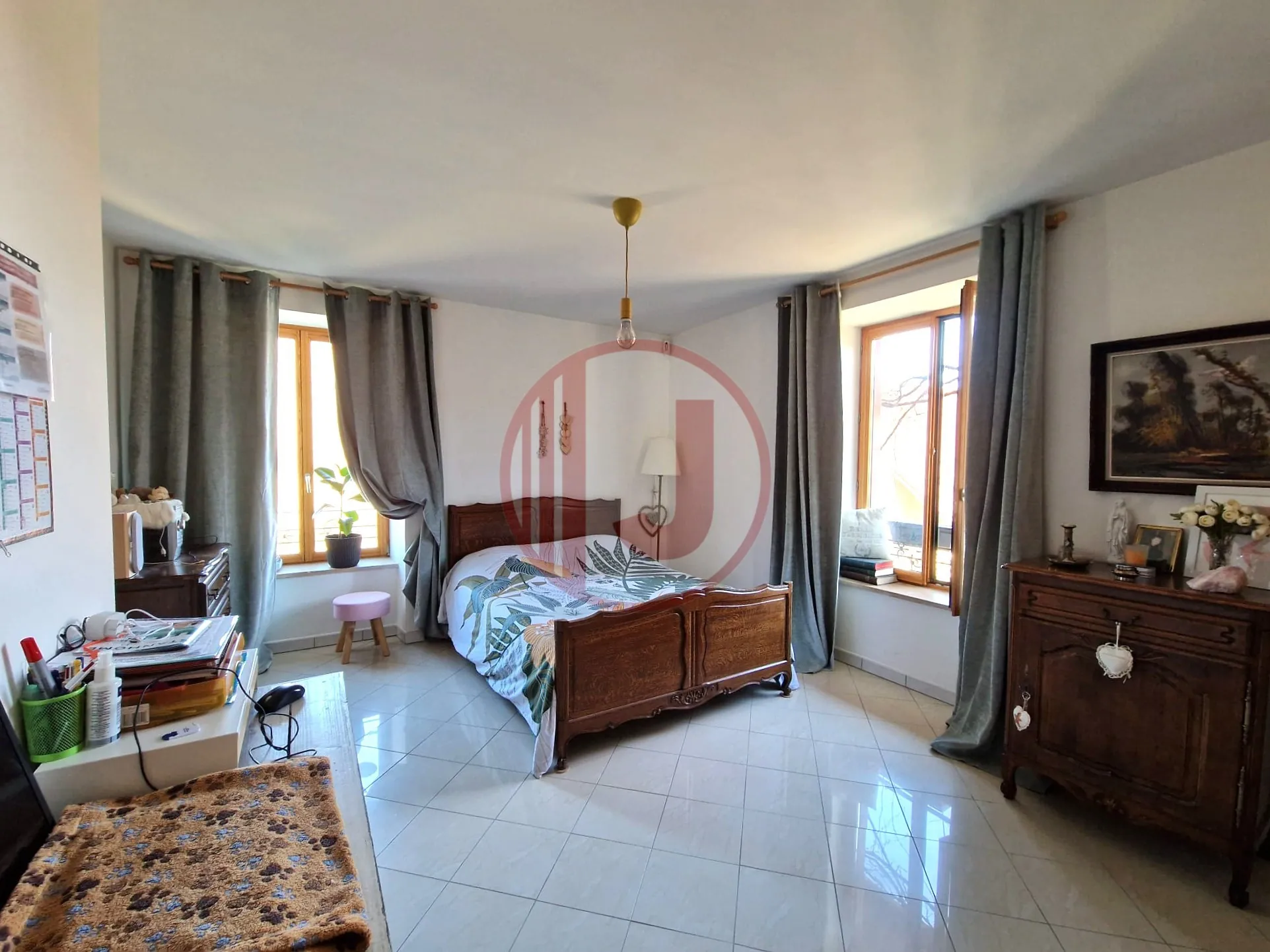 Appartement de luxe avec vue panoramique dans le Domaine du Sainans à Dung 