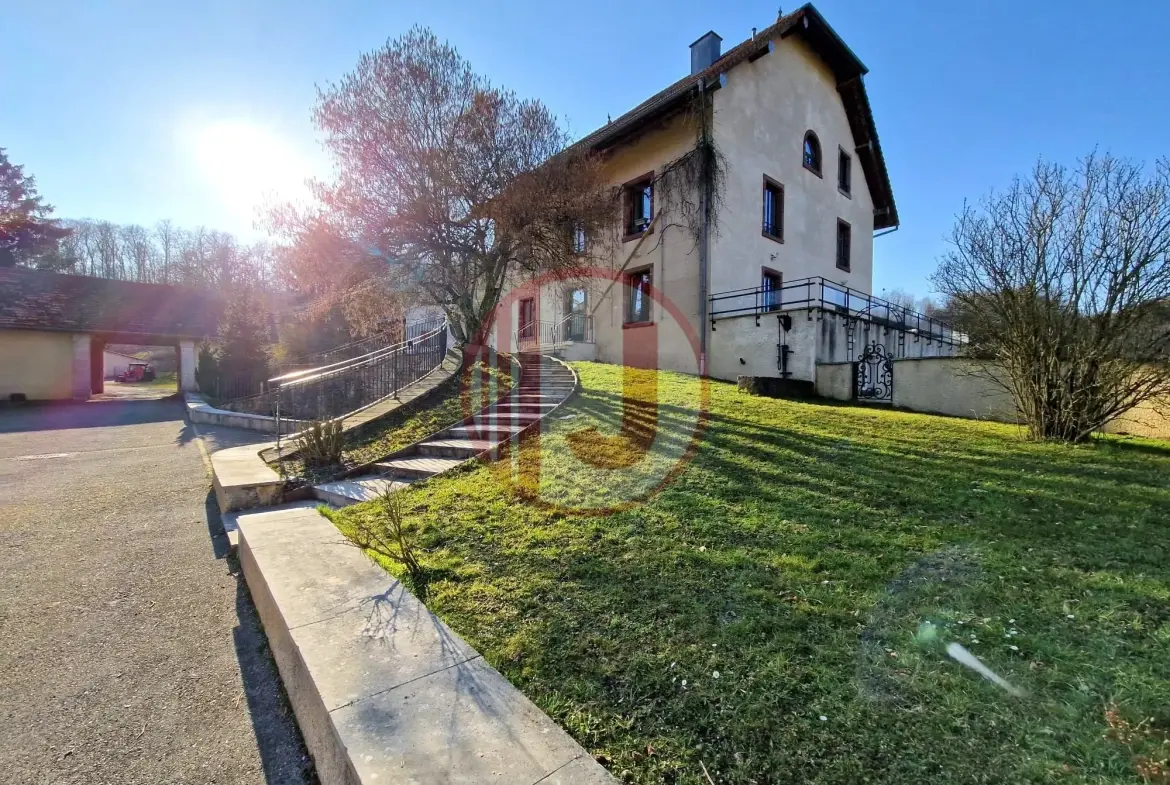 Appartement de luxe avec vue panoramique dans le Domaine du Sainans à Dung 