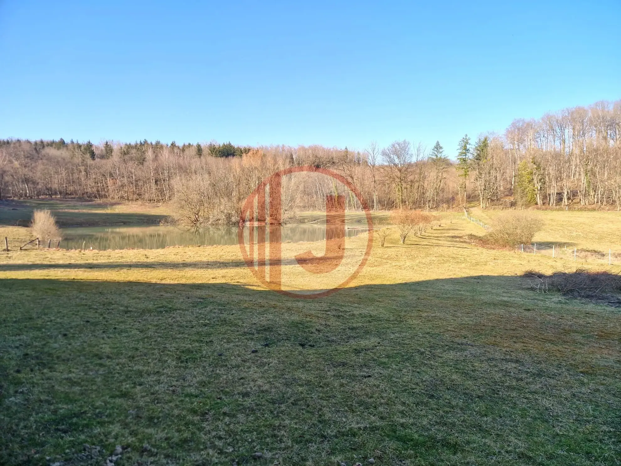 Appartement de luxe avec vue panoramique dans le Domaine du Sainans à Dung 