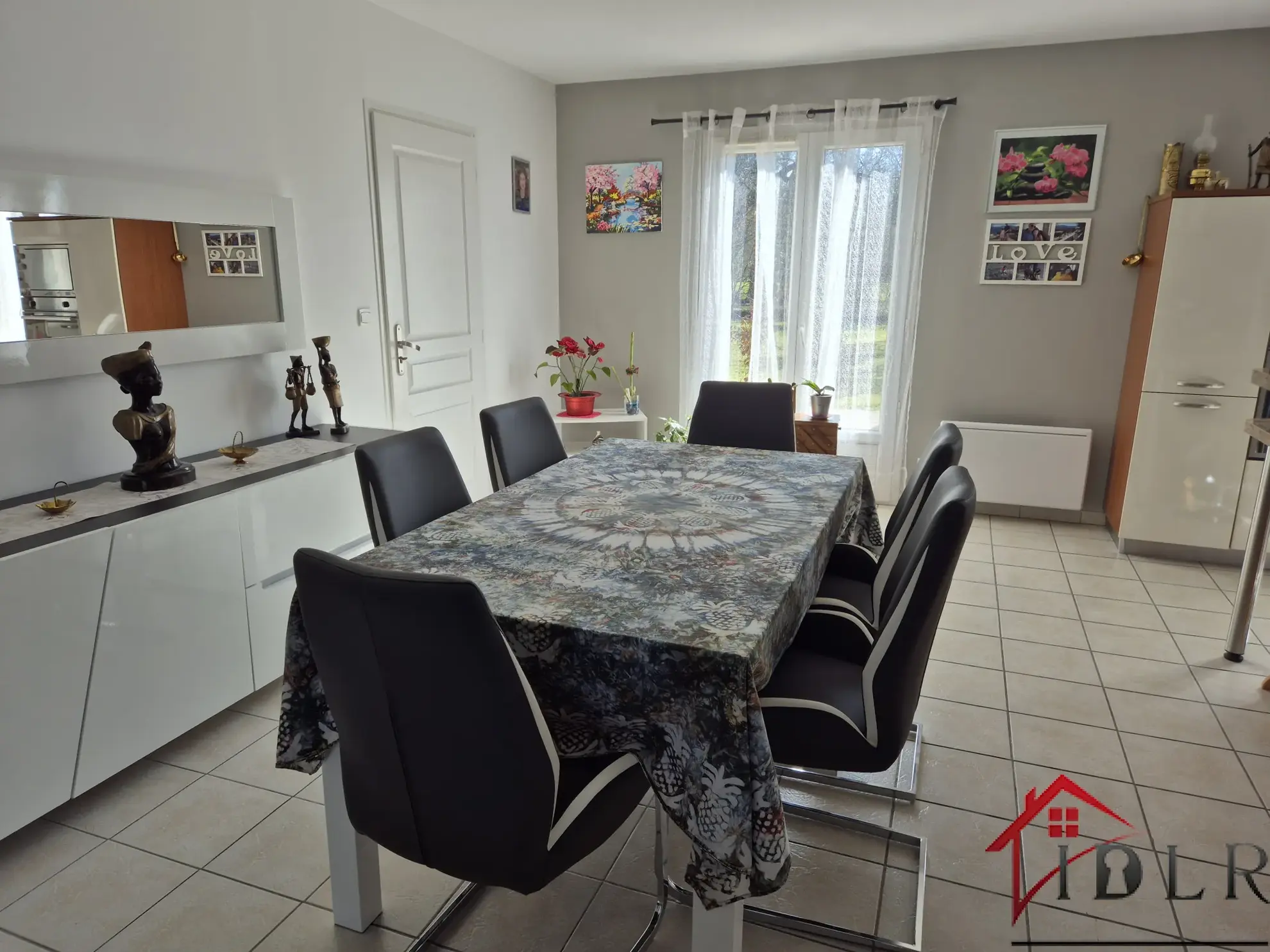 Belle maison de plain-pied avec 3 chambres et grand jardin à Wassy 
