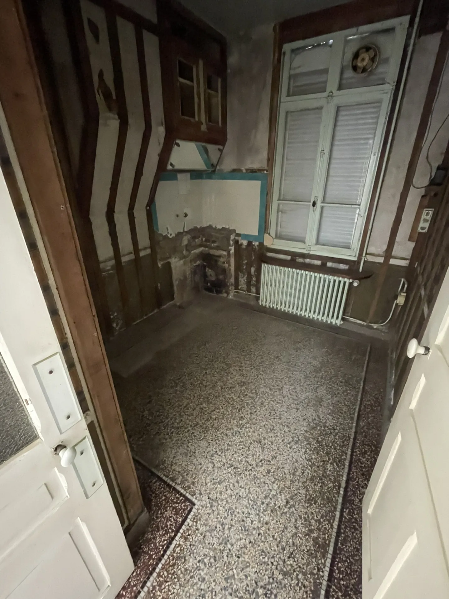 Maison ancienne de 105 m² à Marcelcave avec potentiel et dépendances 