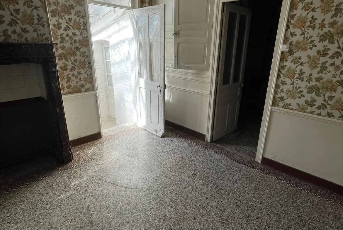 Maison ancienne de 105 m² à Marcelcave avec potentiel et dépendances 