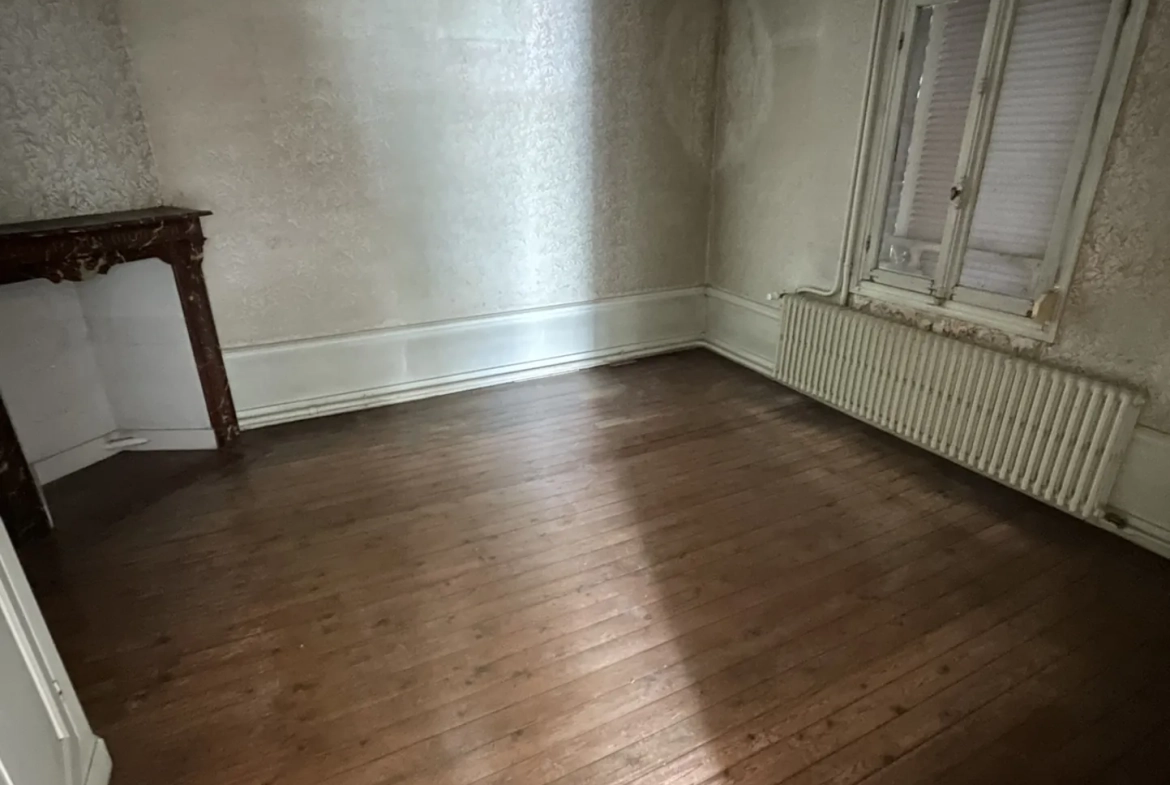 Maison ancienne de 105 m² à Marcelcave avec potentiel et dépendances 