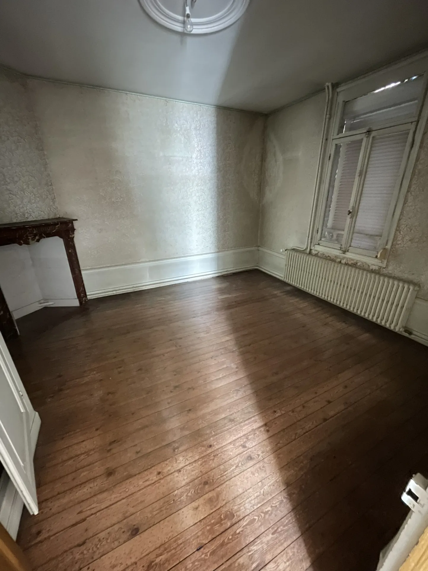 Maison ancienne de 105 m² à Marcelcave avec potentiel et dépendances 