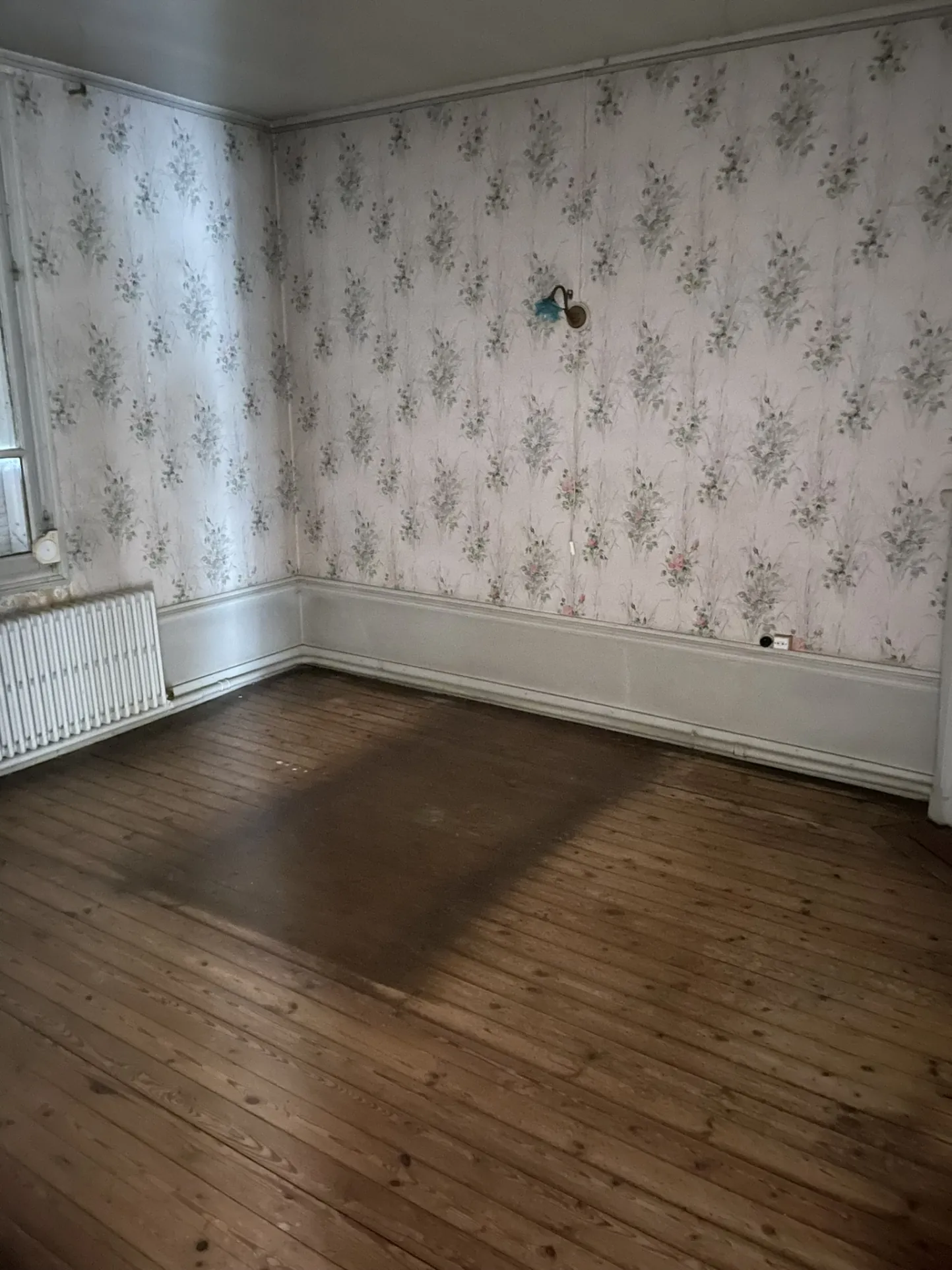 Maison ancienne de 105 m² à Marcelcave avec potentiel et dépendances 
