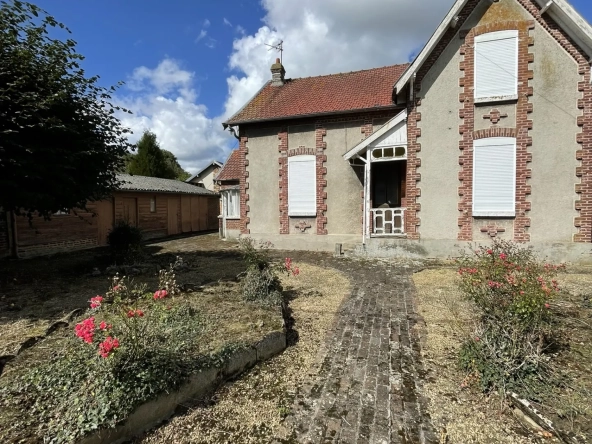 Maison ancienne de 105 m² à Marcelcave avec potentiel et dépendances