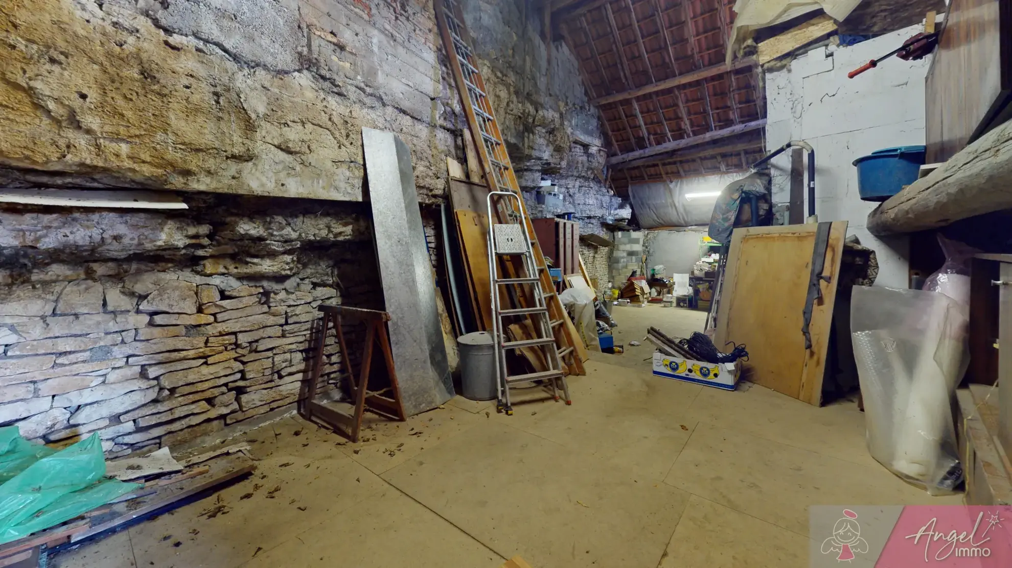 Belle maison individuelle de 117m² avec garage et terrain arboré à Fontaine les Clerval 
