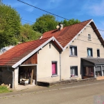 Maison individuelle de 117m² à Fontaine-les-Clerval avec garage et terrain arboré