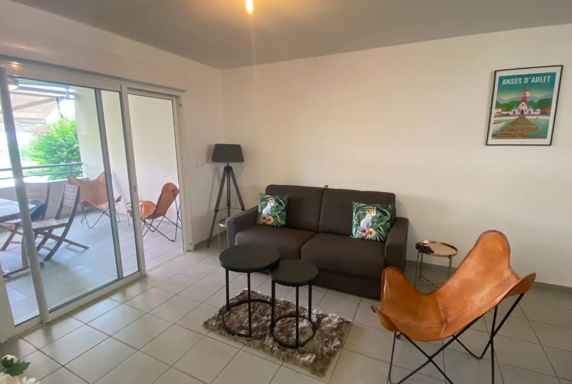 Appartement T3 avec terrasse, vue mer, à vendre à Les Trois-Ilets 