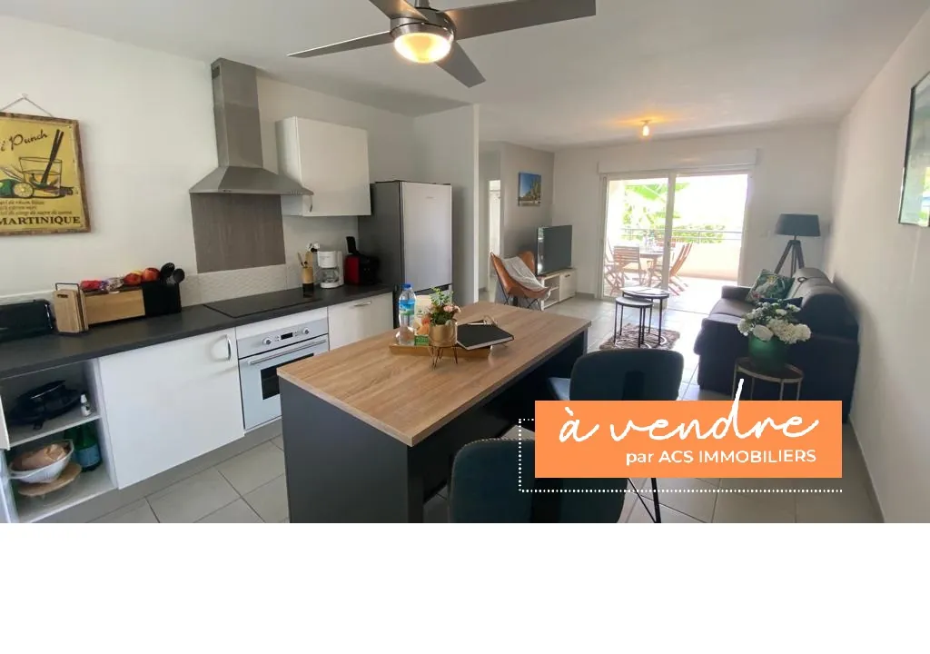 Appartement T3 avec terrasse, vue mer, à vendre à Les Trois-Ilets 