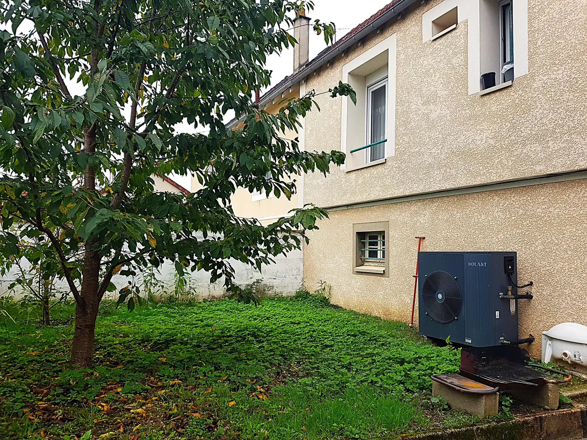 Maison lumineuse de 103 m² à Nevers avec jardin et garage, sans travaux 