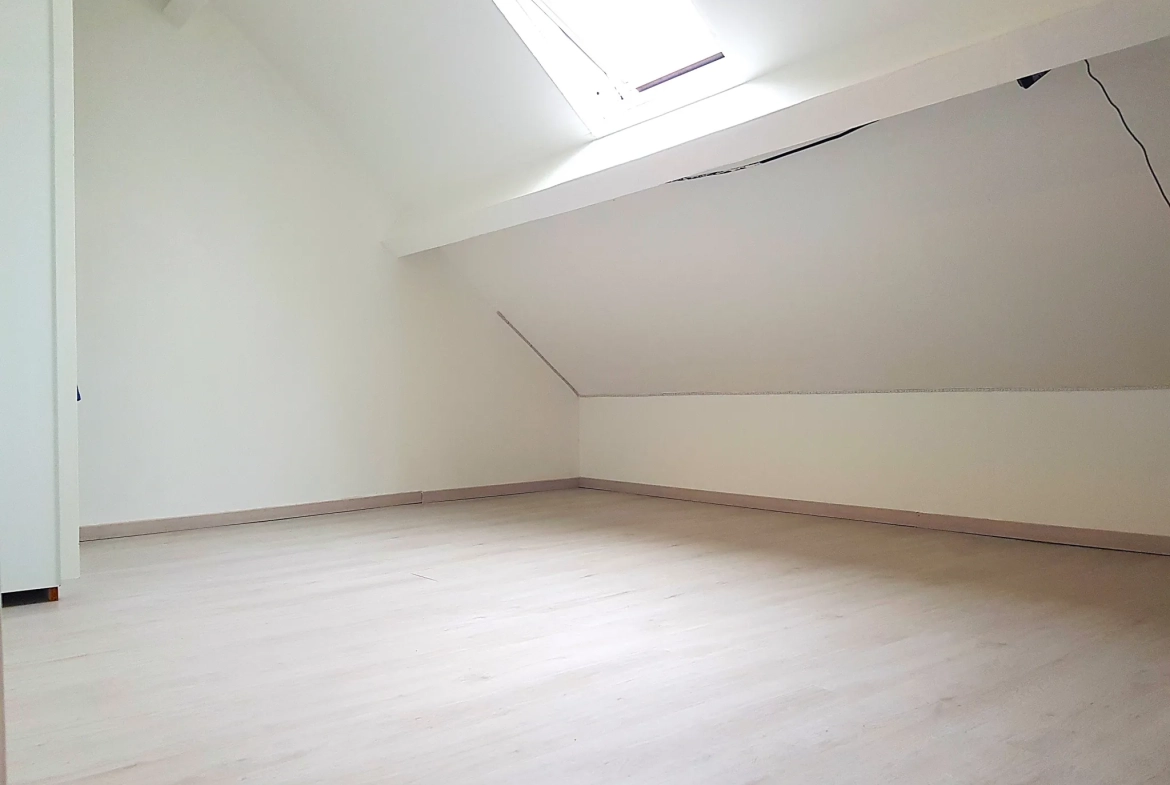 Maison lumineuse de 103 m² à Nevers avec jardin et garage, sans travaux 