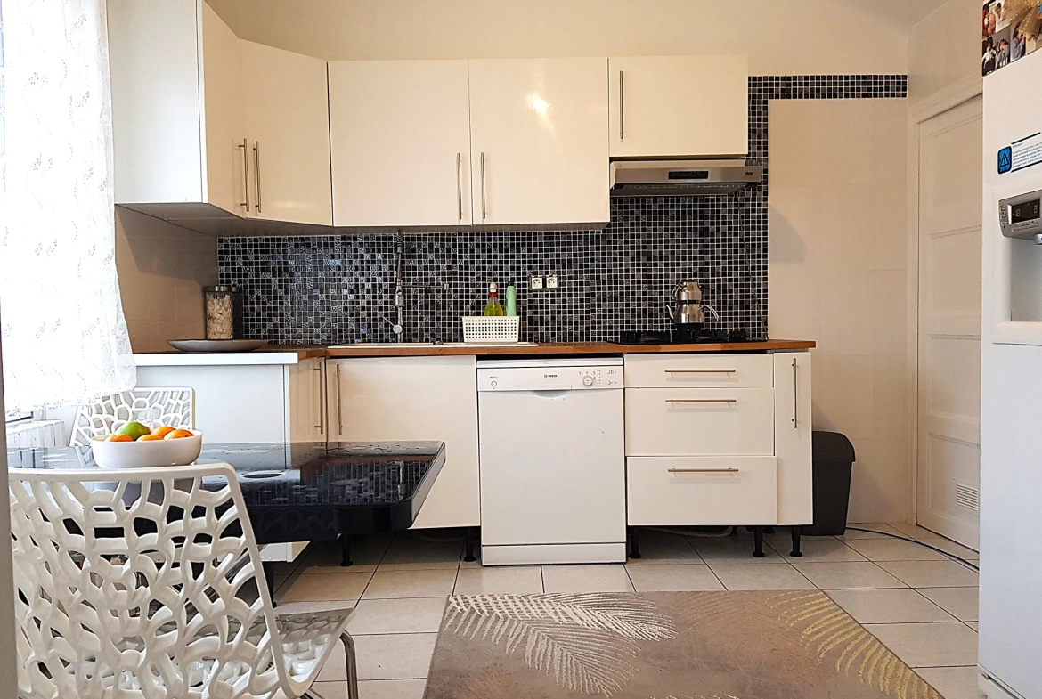 Maison lumineuse de 103 m² à Nevers avec jardin et garage, sans travaux 