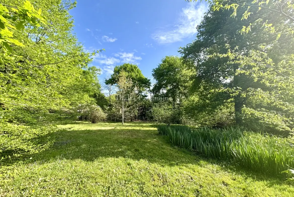 Terrain à bâtir viabilisé de 965 m² à Camblanes-et-Meynac avec permis de construire 