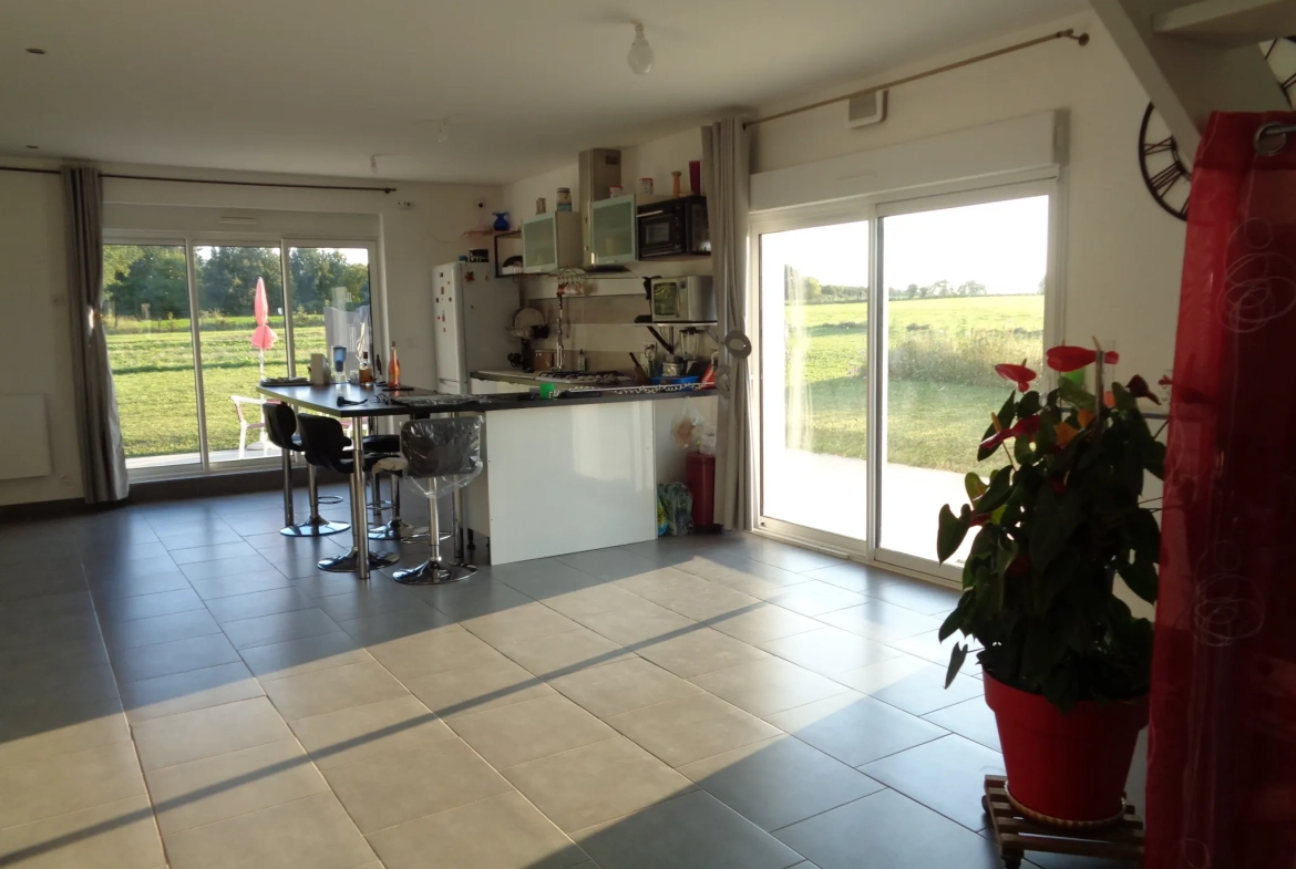 Charmante maison avec grand terrain à Treffieux - Confort et tranquillité 