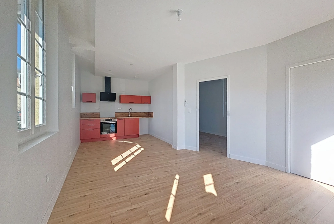 Maison T2 de plain-pied rénovée avec terrain et parking à Blaye les mines 
