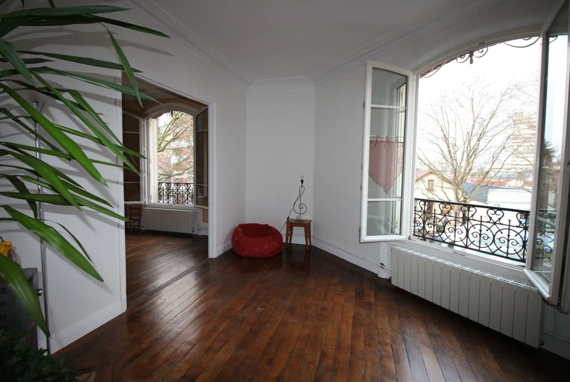 Appartement 3 pièces avec charme de l'ancien à Créteil Bordières 
