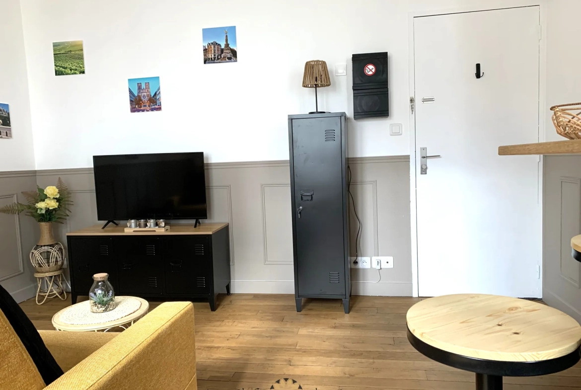 Studio rénové et meublé à Reims, investissement clé en main 