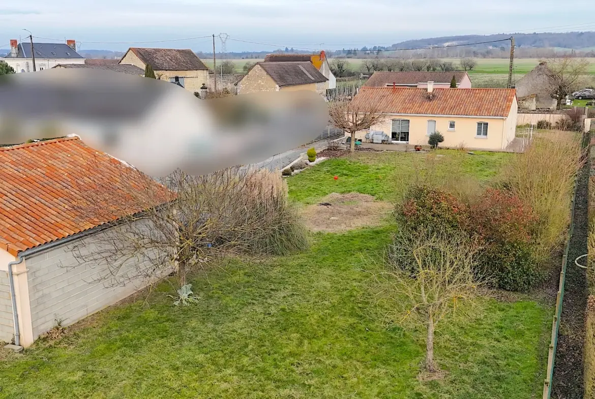 Maison récente de 105 m² avec double garage à Vouneuil-sur-Vienne 
