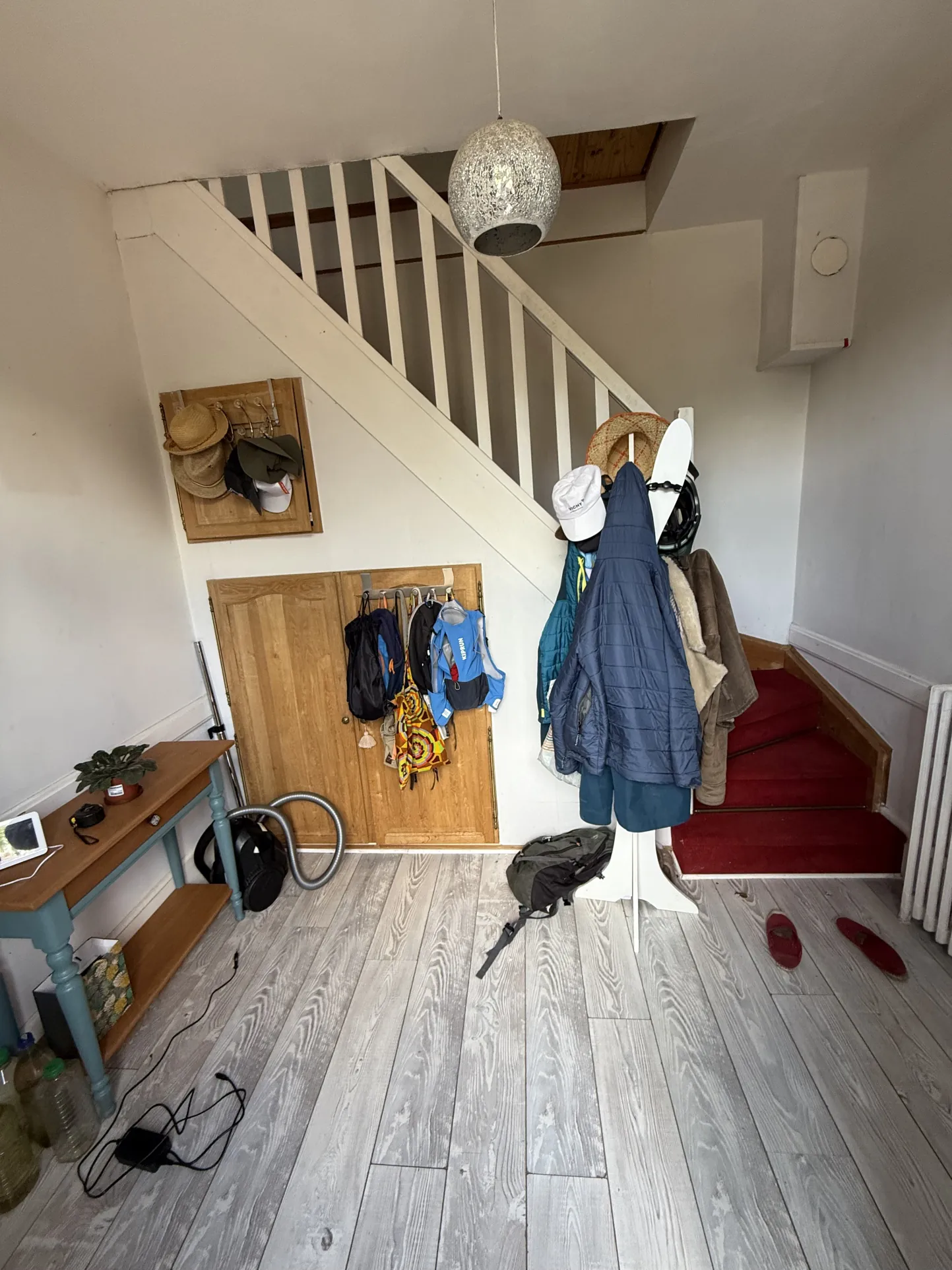 Charmante maison ancienne de 74 m² avec terrain arboré à Bellerive-sur-Allier 