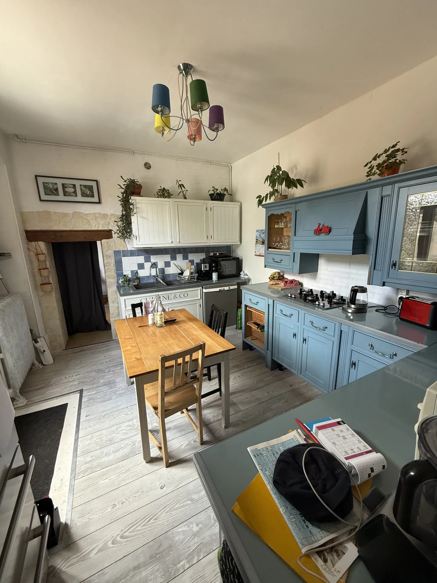 Charmante maison ancienne de 74 m² avec terrain arboré à Bellerive-sur-Allier 