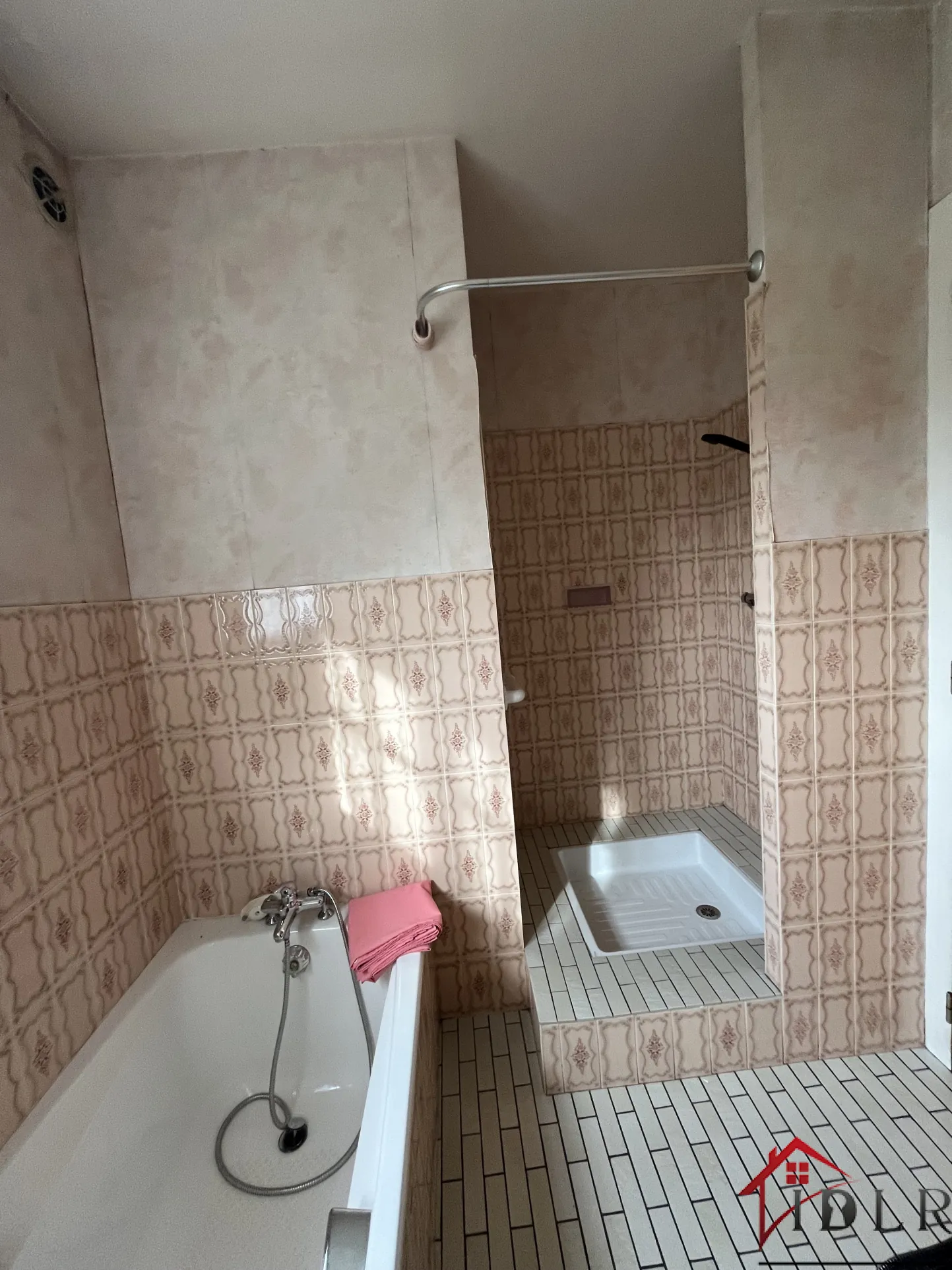 Maison individuelle lumineuse de 120 m2 avec dépendance à Lure 