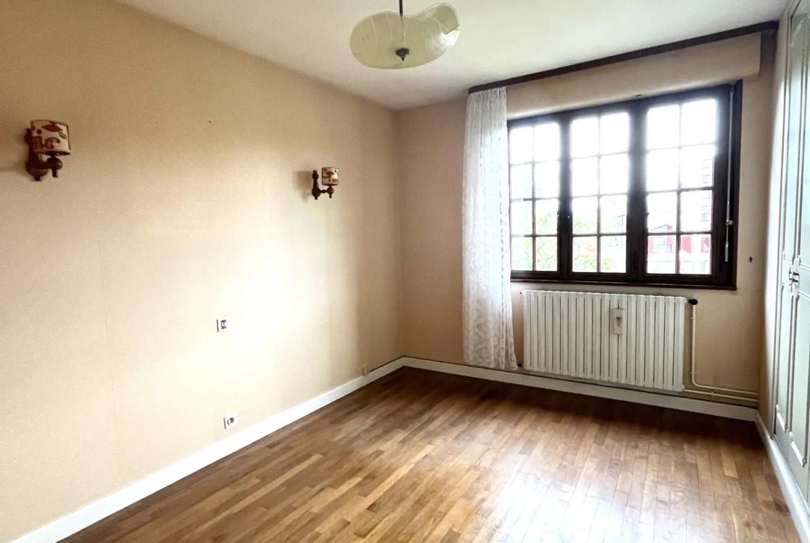 Maison individuelle lumineuse de 120 m2 avec dépendance à Lure 