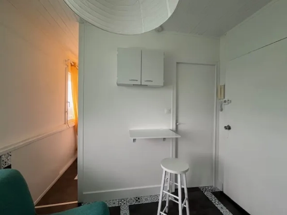 Studette à vendre à Saint Jean de Monts, proche de l'océan, 11 m² avec kitchenette et salle d'eau 