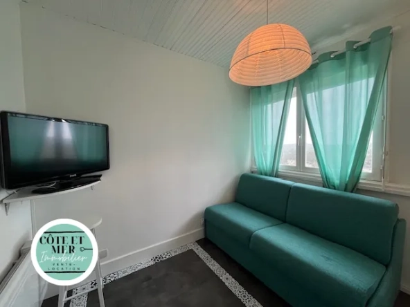 Studette à vendre à Saint Jean de Monts, proche de l'océan, 11 m² avec kitchenette et salle d'eau