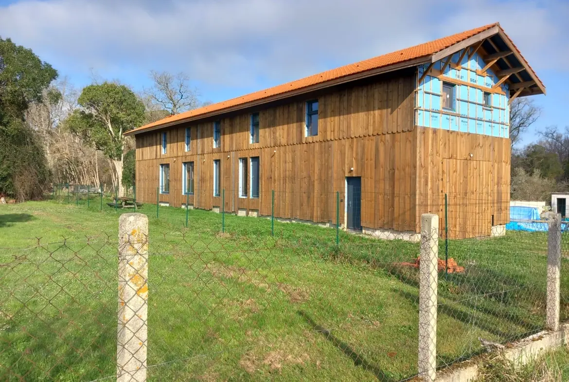 Belle maison passive rénovée avec 6 chambres à Auros, proche de Langon 