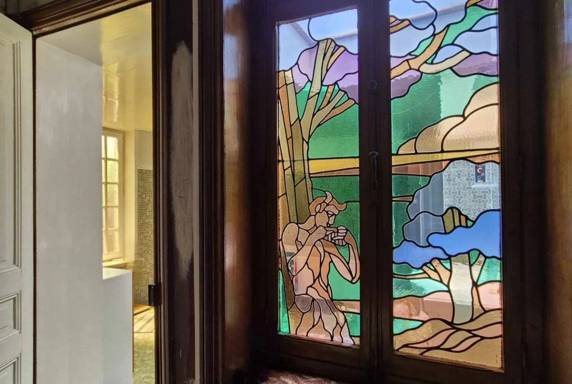 Magnifique maison ancienne de 215 m² à Fouquieres-les-Lens avec jardin et dépendance 